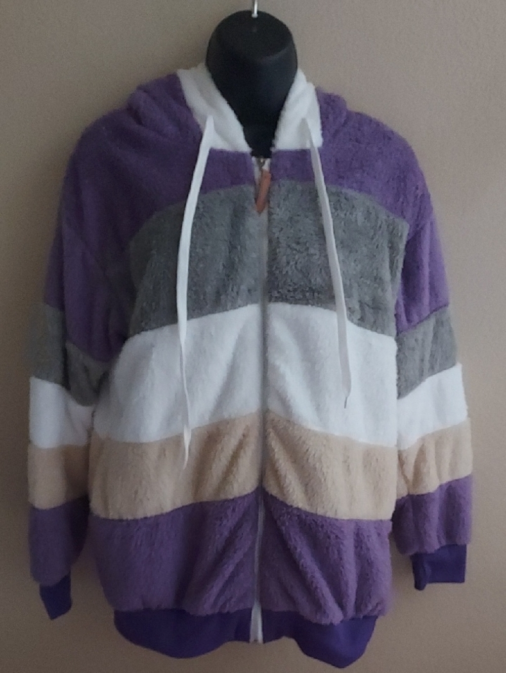 NDEW Super Soft Light Weight Zipper Jacket With Pockets & Hood